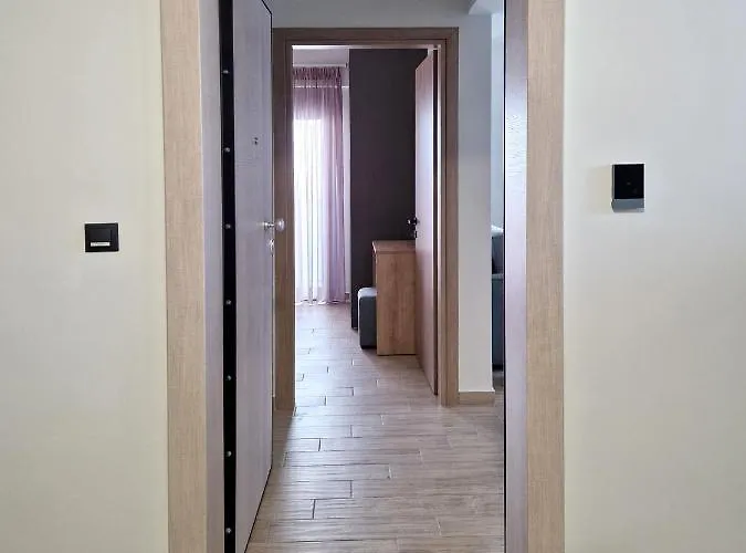 Lägenhet Terra Deluxe Residences *