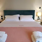 Terra Deluxe Residences