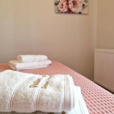 Terra Deluxe Residences * 볼로스